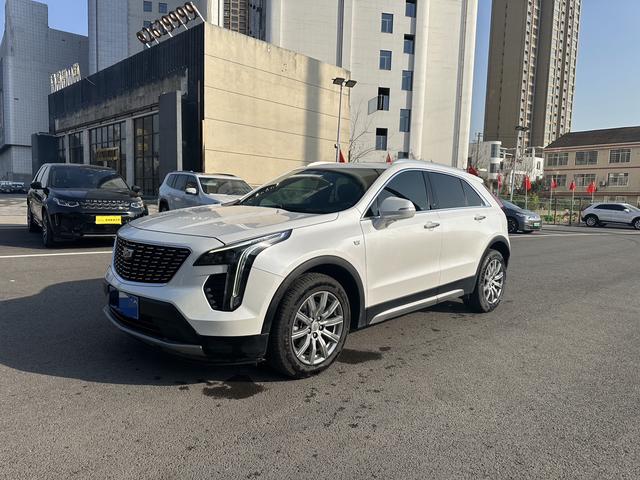 Cadillac XT4