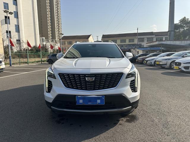 Cadillac XT4