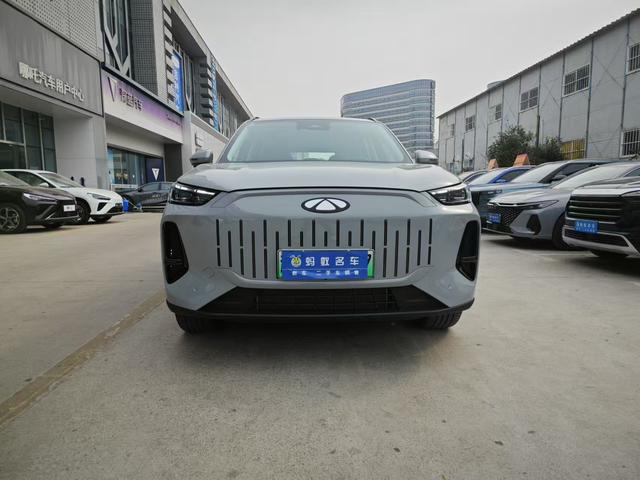 Chery Fengyun T9