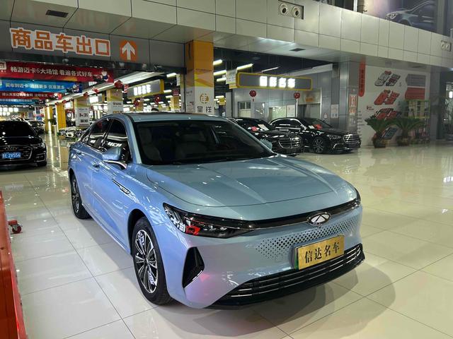 Chery Fengyun A8