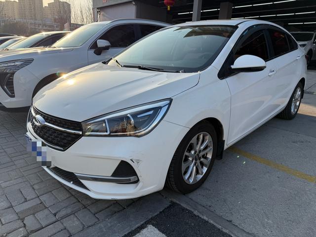 Chery Arrizo 5