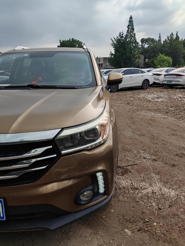 GAC Trumpchi GS4