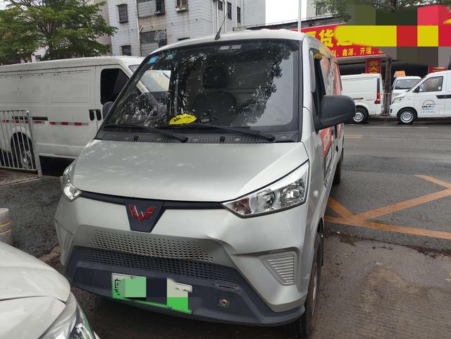 Wuling EV50