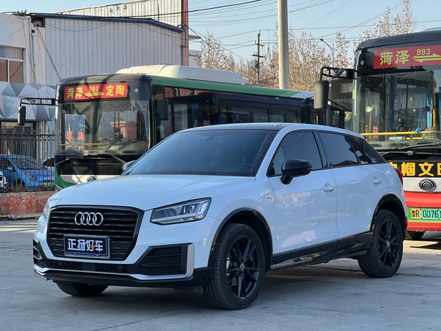 Audi Q2L