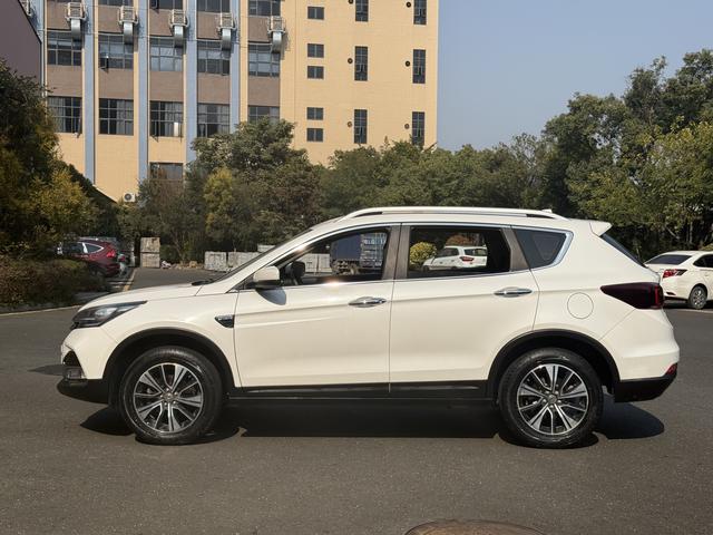 Dongfeng Fengshen AX7