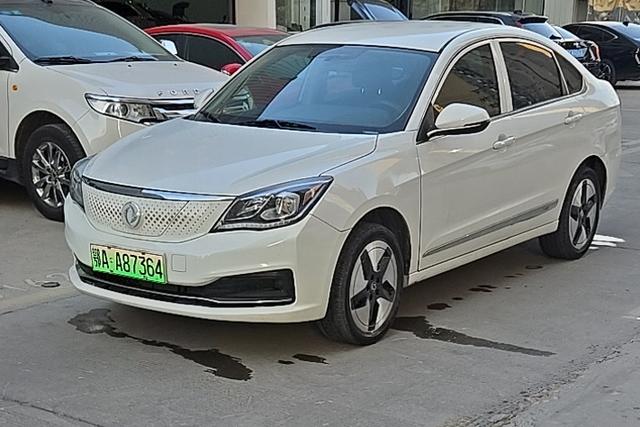 Dongfeng Fengshen E70