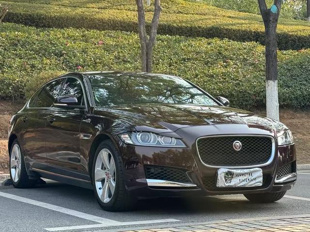 Jaguar XFL