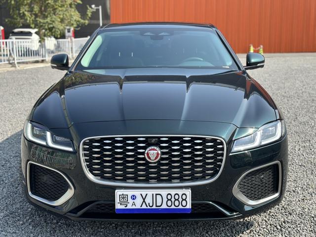 Jaguar XFL