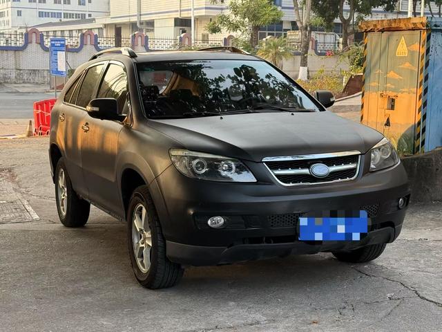 BYD S6