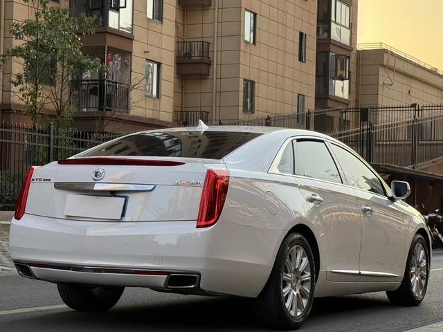 Cadillac XTS