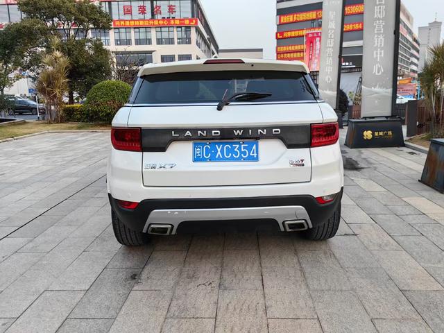 Lu Feng Landwind X7