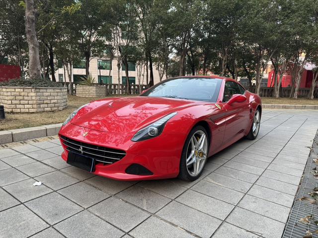 Ferrari California T