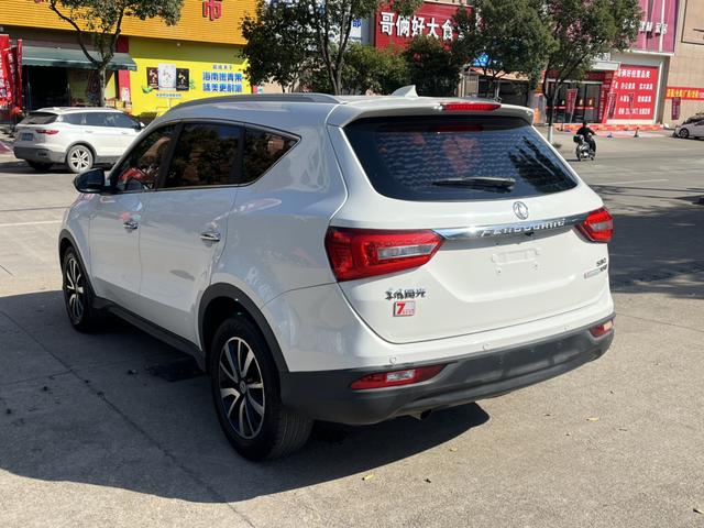 Dongfeng Fengon 580