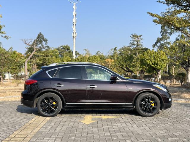 Infiniti EX