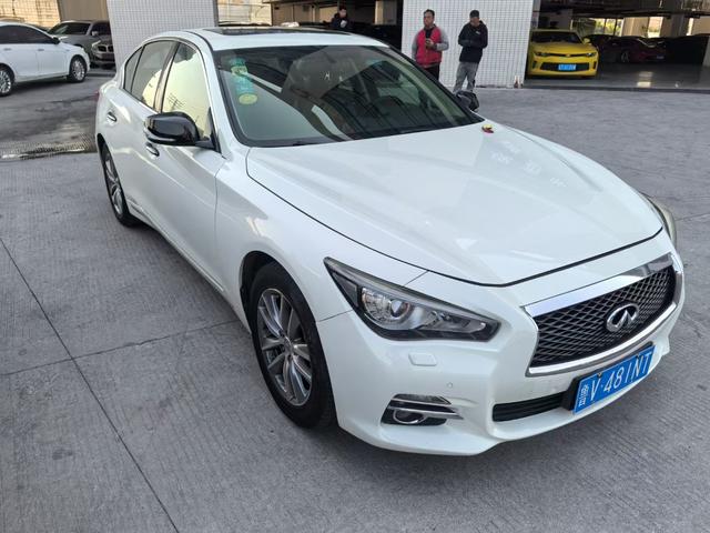 Infiniti Q50L