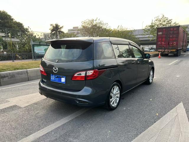 Mazda 5