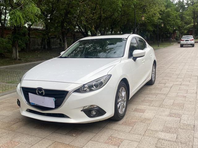 Mazda 3 Angkesela