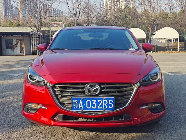 Mazda 3 Angkesela