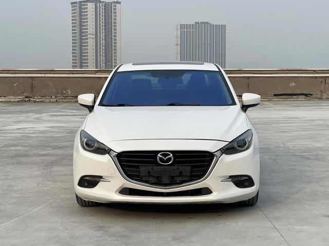 Mazda 3 Angkesela