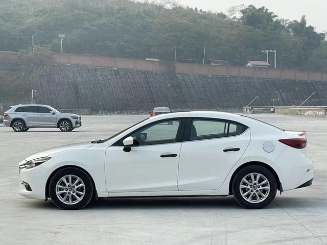 Mazda 3 Angkesela