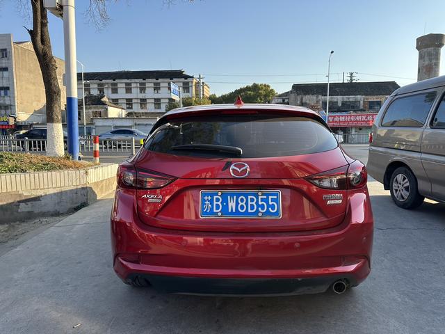 Mazda 3 Angkesela