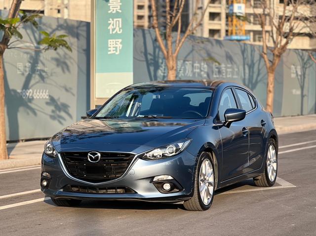 Mazda 3 Angkesela