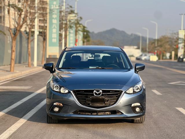 Mazda 3 Angkesela