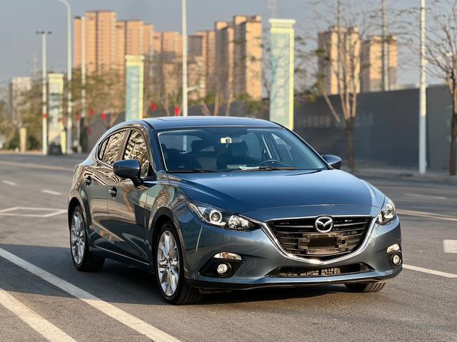 Mazda 3 Angkesela