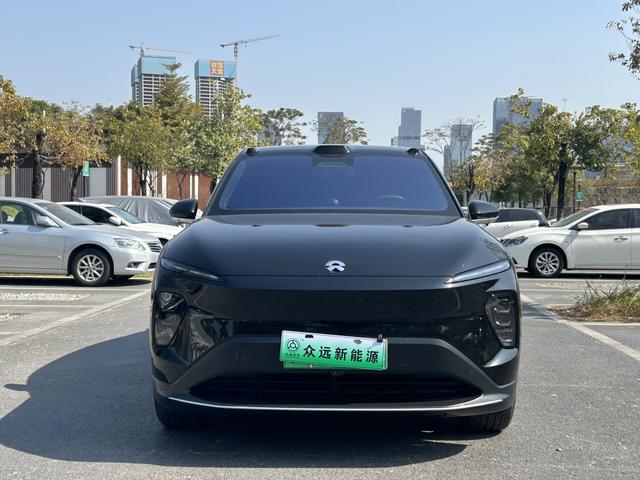 NIO EC7