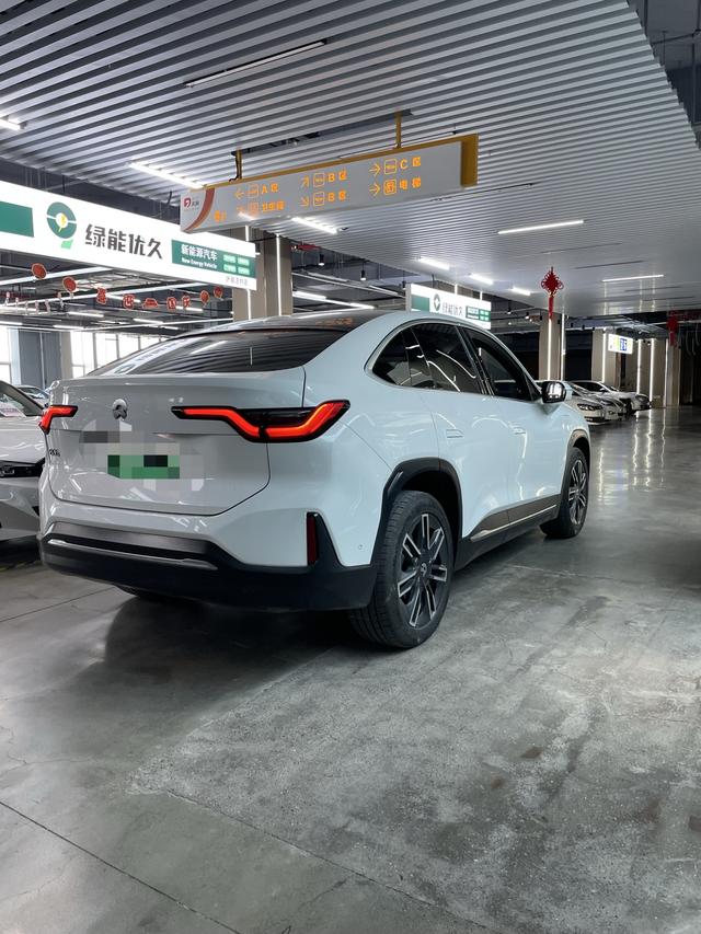 NIO EC6