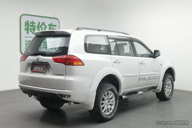 Mitsubishi Pajero Jinchang