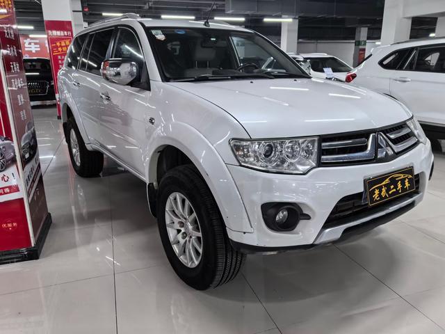 Mitsubishi Pajero Jinchang