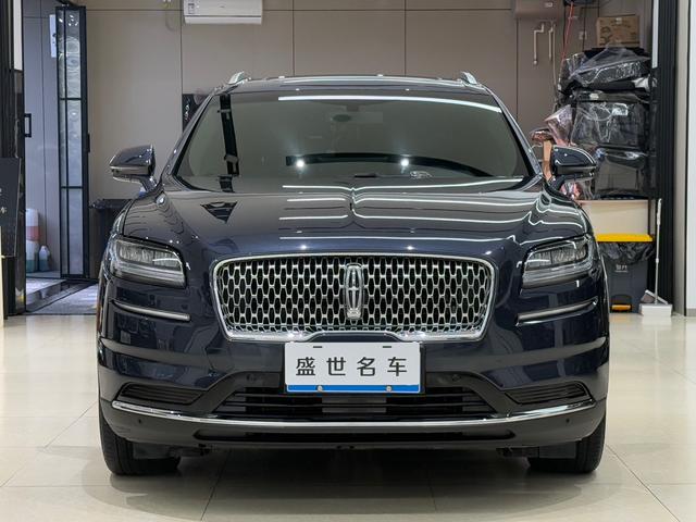 Lincoln Navigator