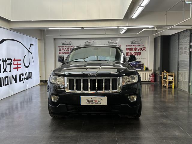 Jeep Grand Cherokee (imported)