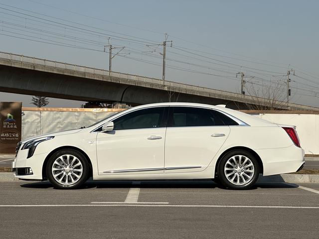 Cadillac XTS