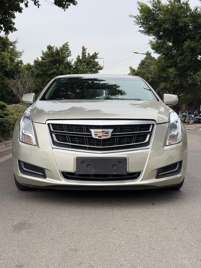 Cadillac XTS