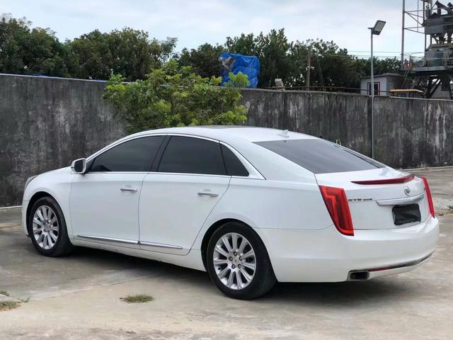 Cadillac XTS