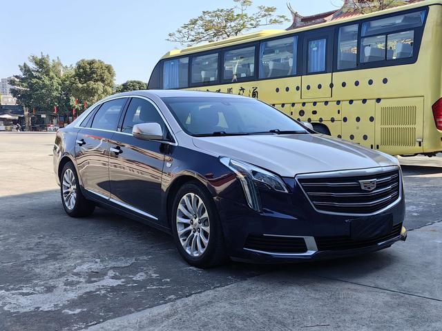 Cadillac XTS