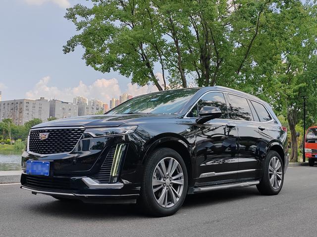 Cadillac XT6