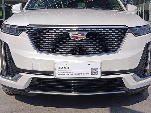 Cadillac XT6