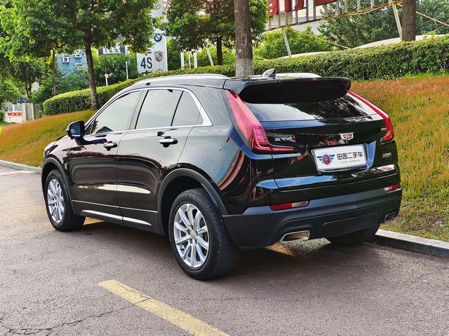 Cadillac XT4