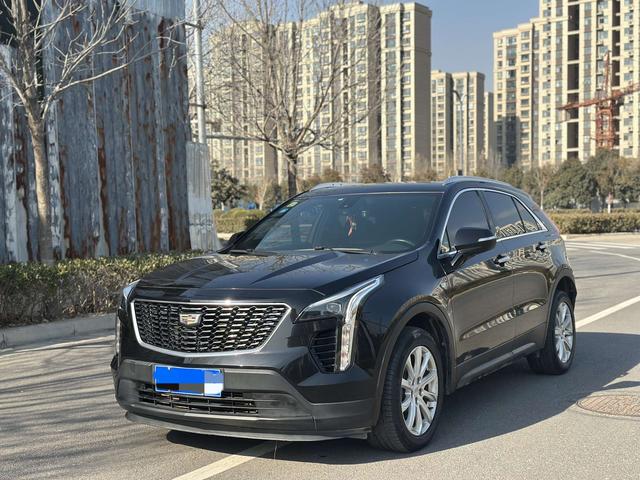 Cadillac XT4