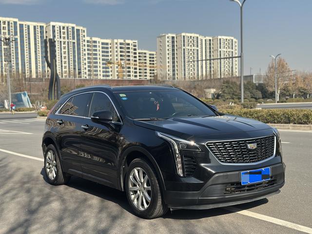 Cadillac XT4