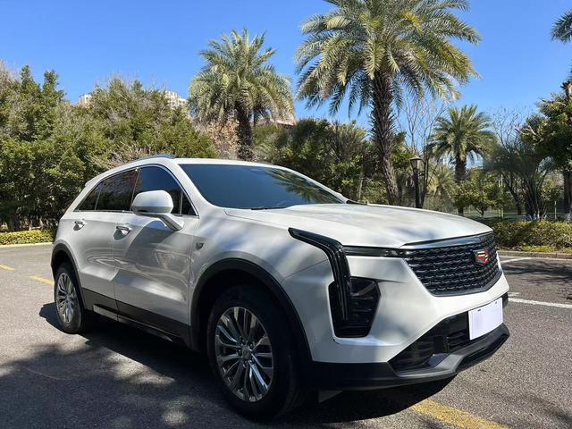 Cadillac XT4