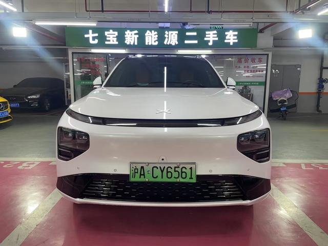 Xpeng G9