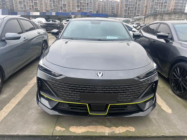 Changan UNI-V