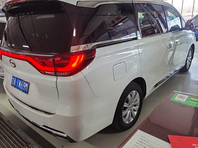 GAC Trumpchi M8