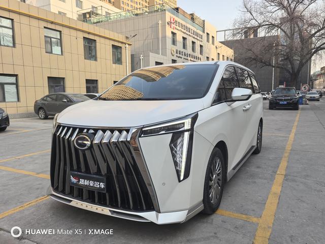 GAC Trumpchi M8