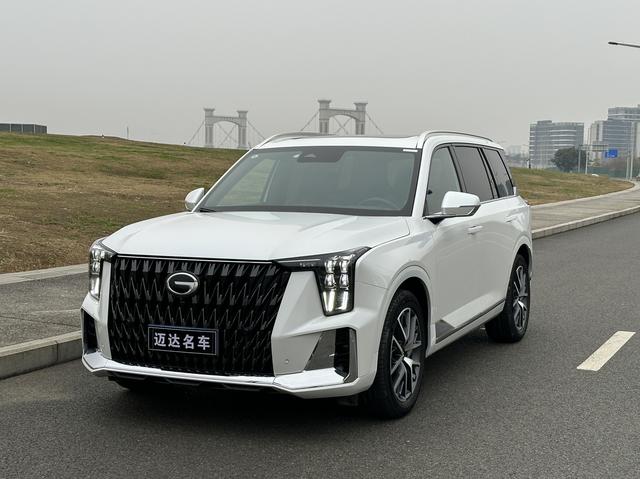 GAC Trumpchi GS8