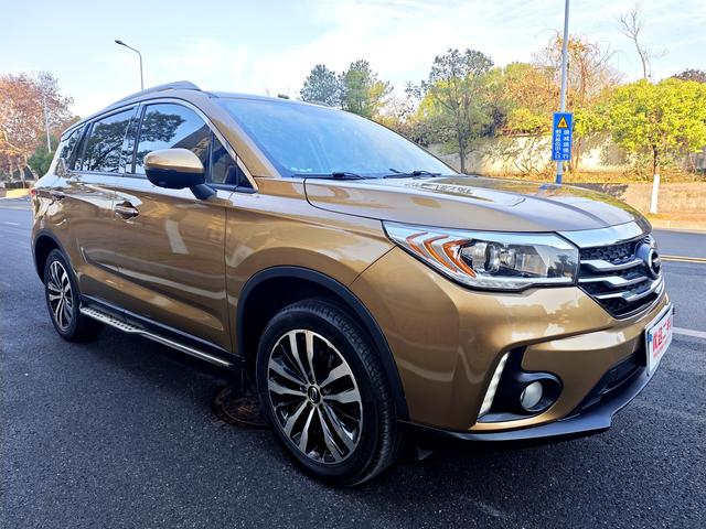 GAC Trumpchi GS4